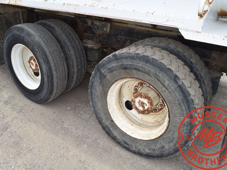 1992-western-star-3864s-image-24