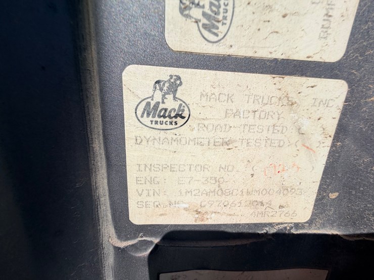 1998-mack-rb688s-image-47