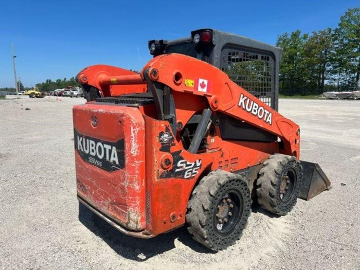 2018-kubota-ssv65-image-7