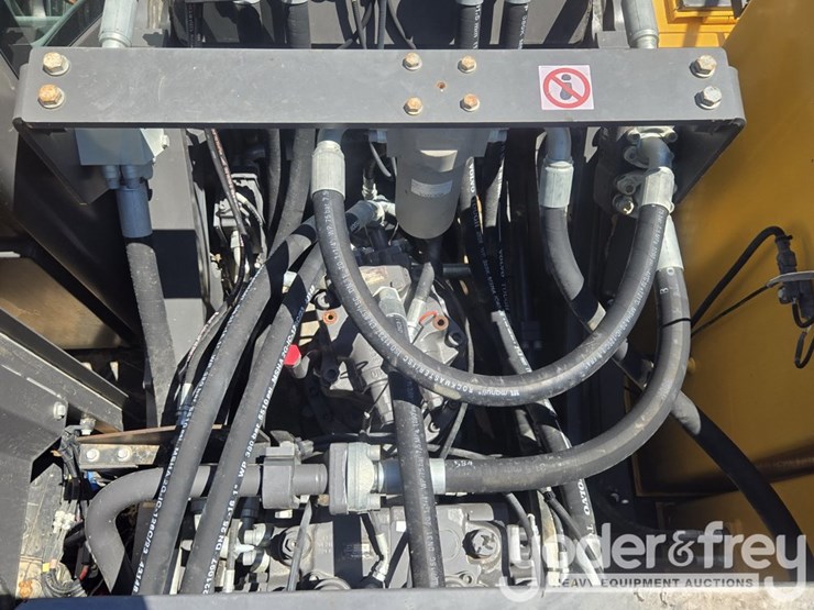 2022-volvo-ec350el-image-28