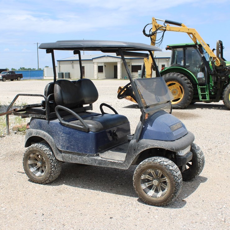 #2303 • Club Car Golf Cart