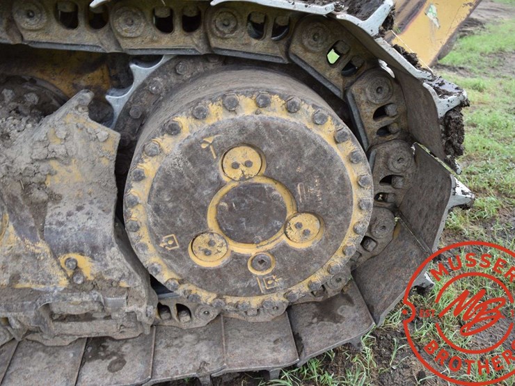2010-caterpillar-d7e-image-34