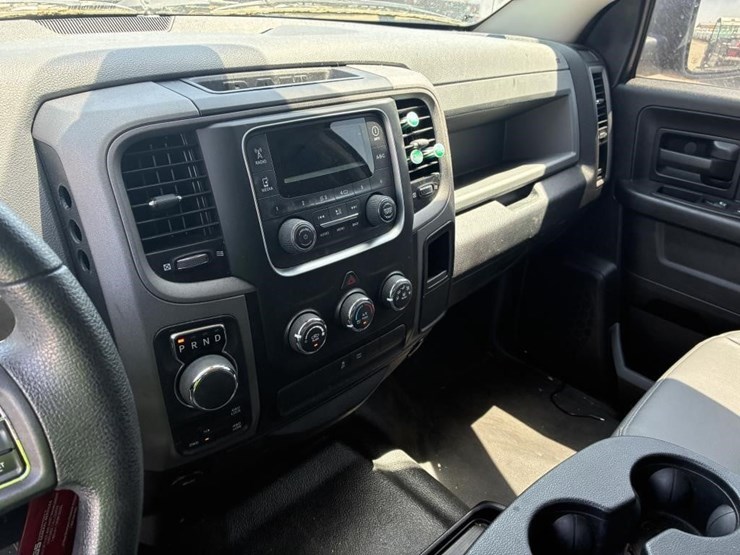 2016-dodge-ram-1500-image-15