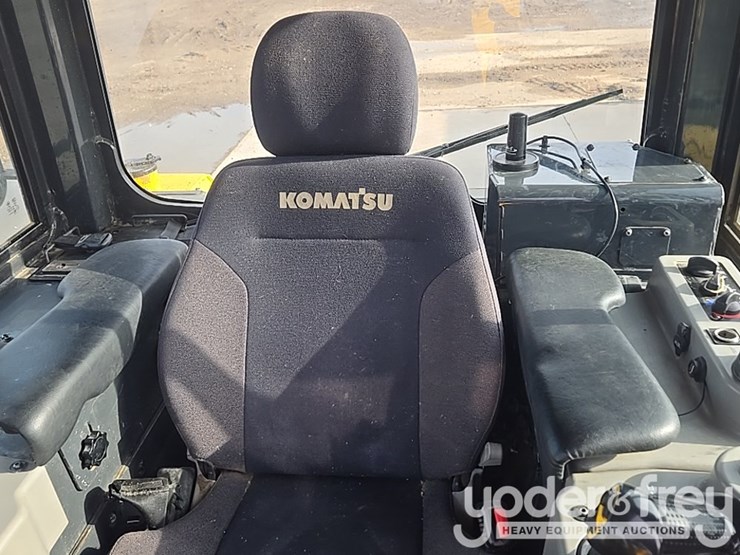 2023-komatsu-d71pxi-24-image-41