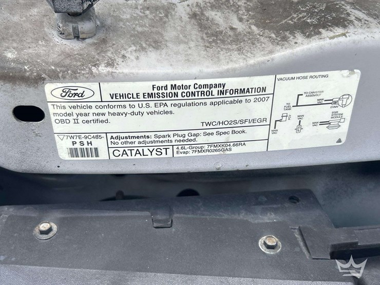 2007-ford-cargo-image-10