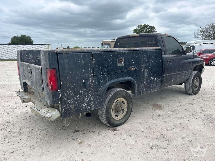 1995-dodge-ram-4x4-service-truck-image-3