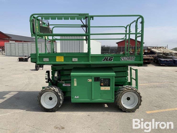 2017-jlg-260mrt-image-8