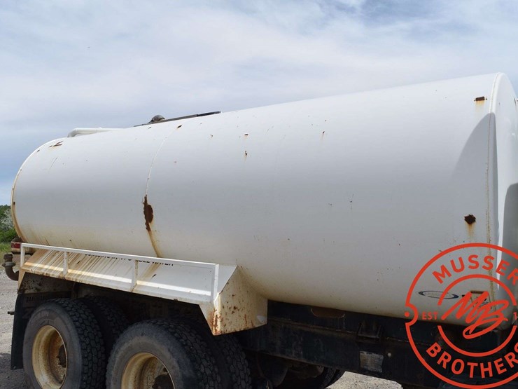 2005-international-7400-image-32