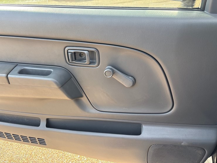 2003-nissan-xterra-image-13