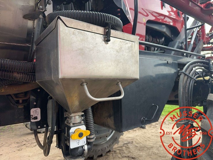 2023-case-ih-4450-image-16