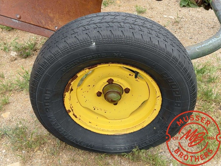 john-deere-12-image-7
