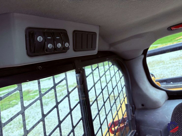 2018-cat-259-skid-steer-image-58