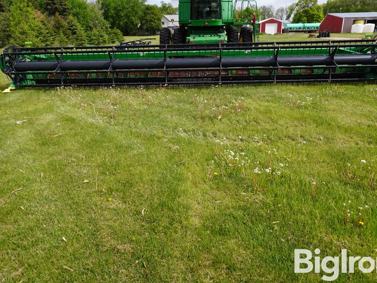 2013-john-deere-635f-image-2