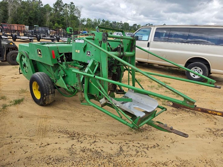 john-deere-348-image-7