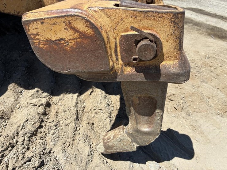 2000-caterpillar-d5m-image-15
