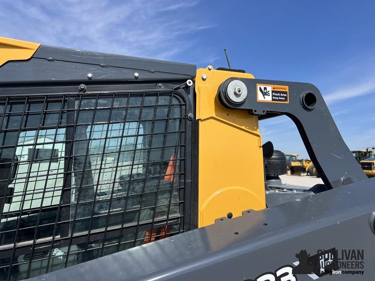2024-john-deere-333-p-compact-track-loader-image-10
