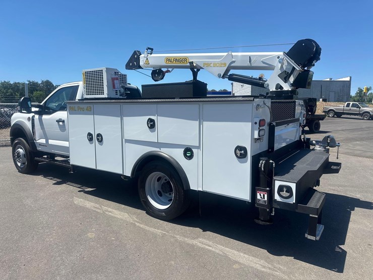 2026-ford-f550-xl-image-9