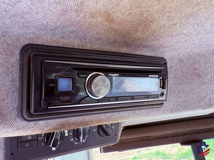 2014-volvo-l90g-image-109