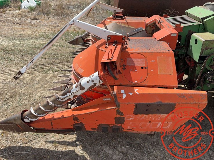 john-deere-5820-image-11