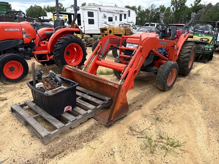 kubota-l2800-image-2