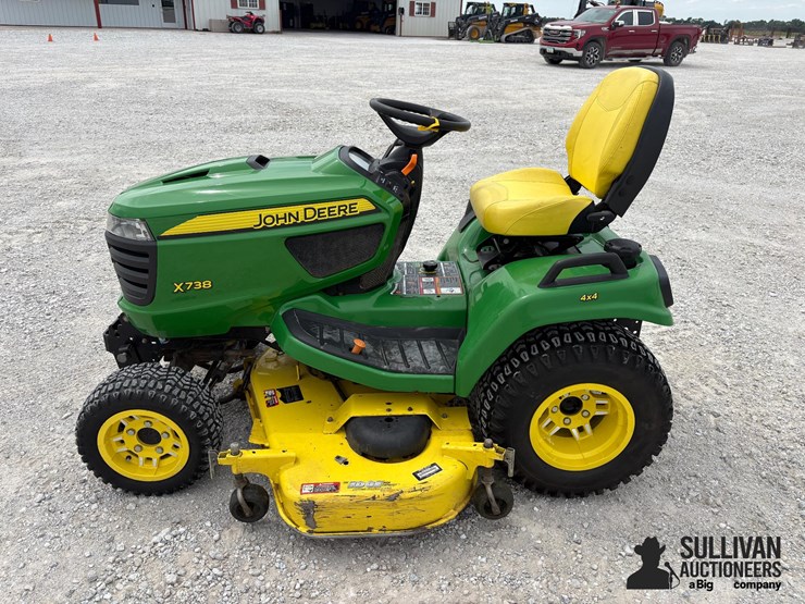 2013-john-deere-x738-image-8