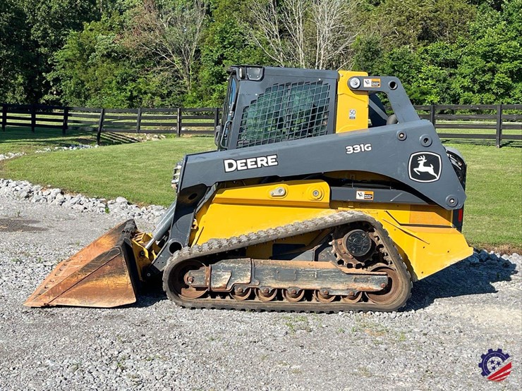 2020-deere-331g-image-2