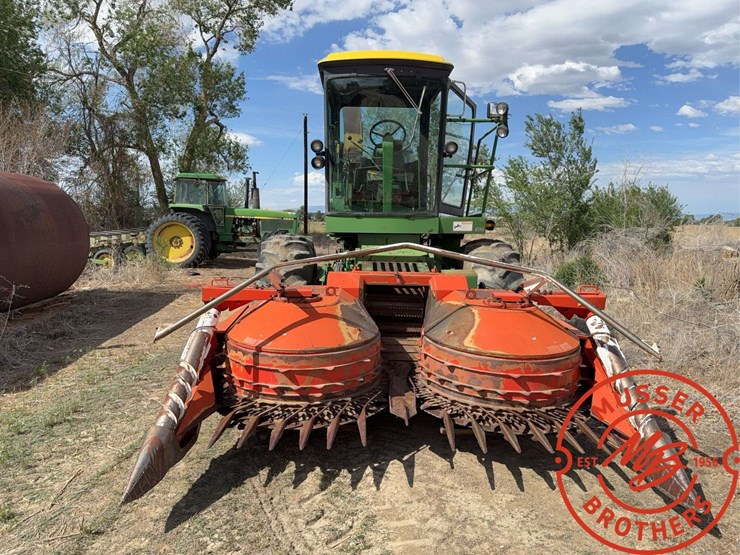 john-deere-5820-image-8