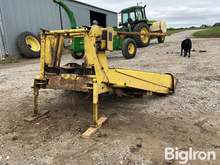 john-deere-3r30-forage-header-image-5