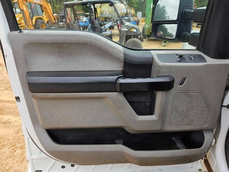 2019-ford-f250-image-11