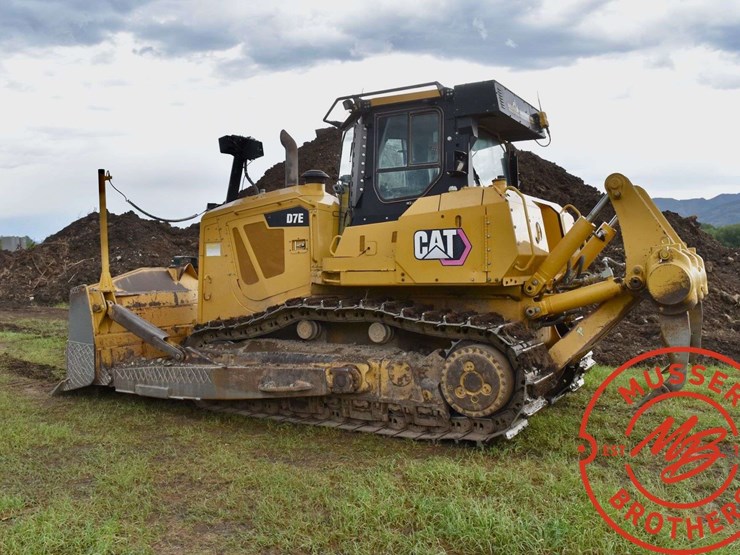 2010-caterpillar-d7e-image-5
