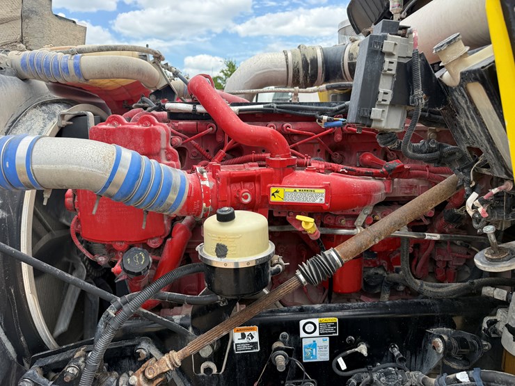 2015-kenworth-t800-image-9