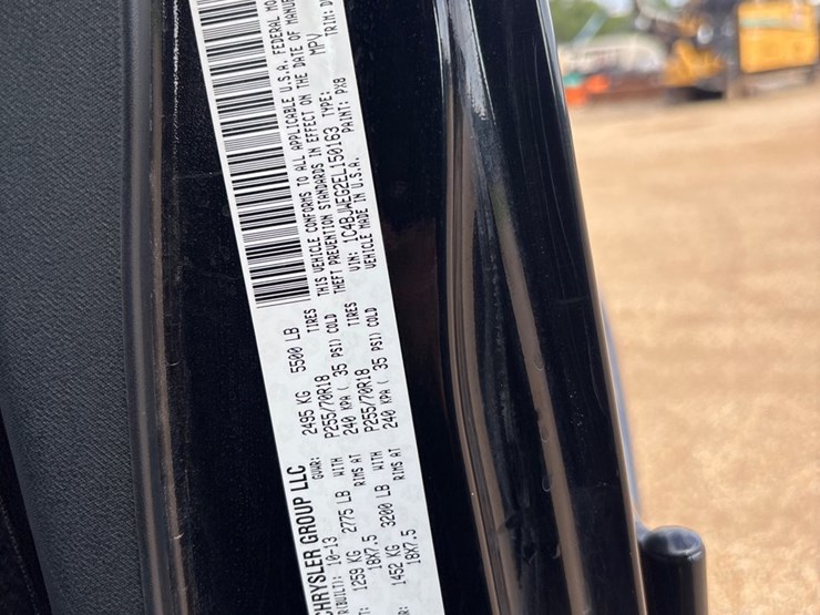 2014-jeep-wrangler-image-16