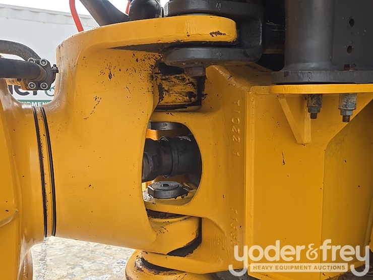 2020-volvo-a25g-image-21
