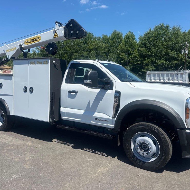 2026 FORD F550 XL