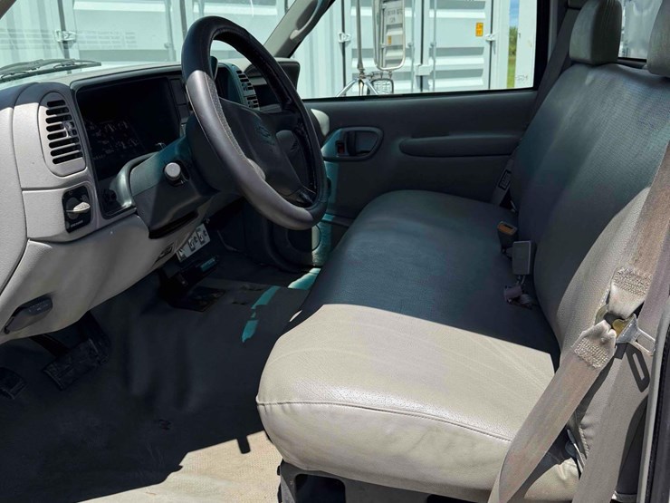 2000-chevrolet-3500-image-20