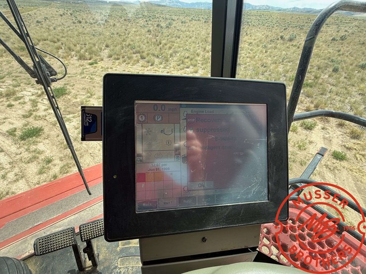 case-ih-7010-image-21
