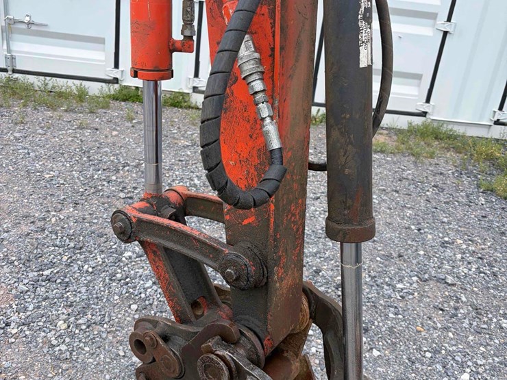 kubota-kx121-3st-image-11