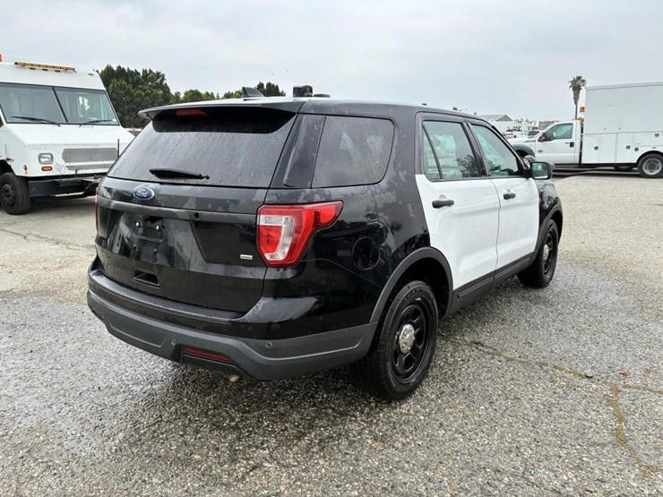 2018-ford-explorer-police-interceptor-image-3