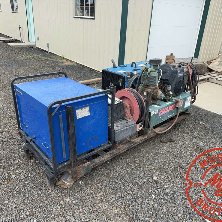 BOBCAT 225