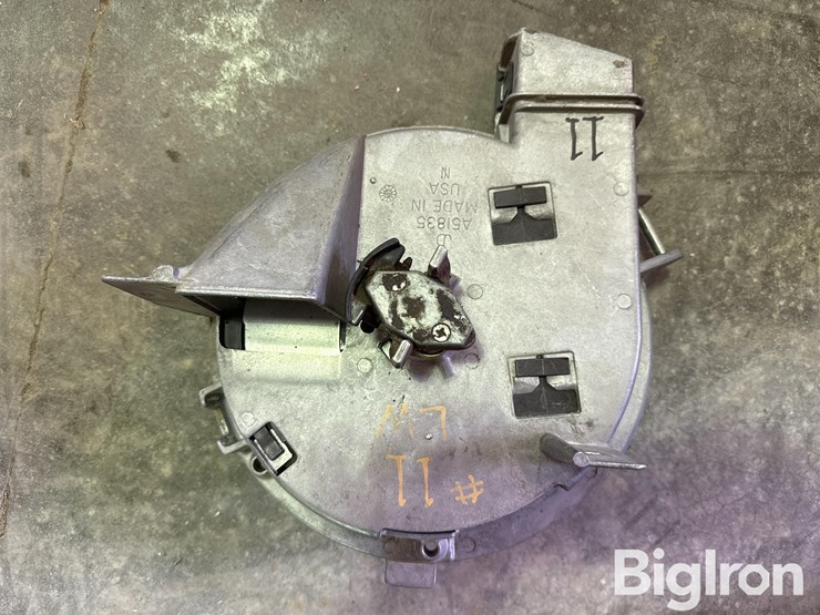 john-deere-planter-housings-&-covers-image-7