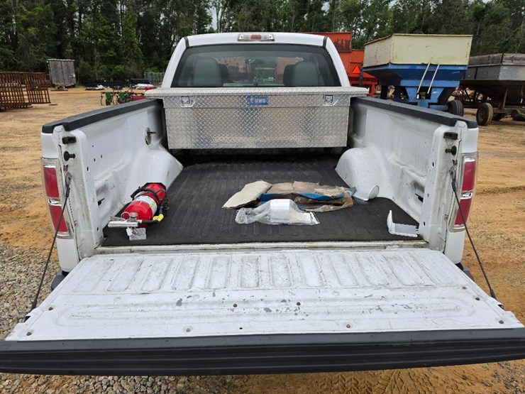 2011-ford-f150-xl-image-6
