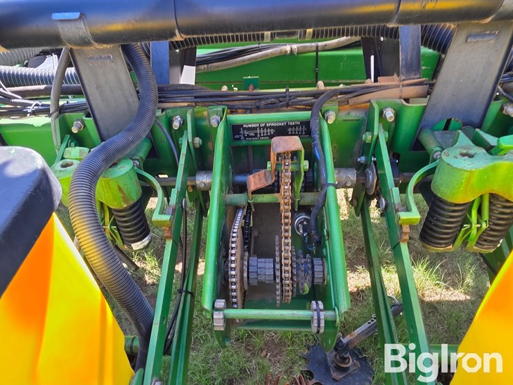 john-deere-1770-image-17