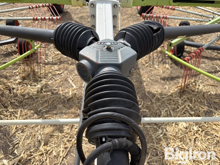 2015-claas-liner-2900-image-13