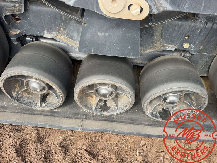 2016-case-ih-2016-image-37