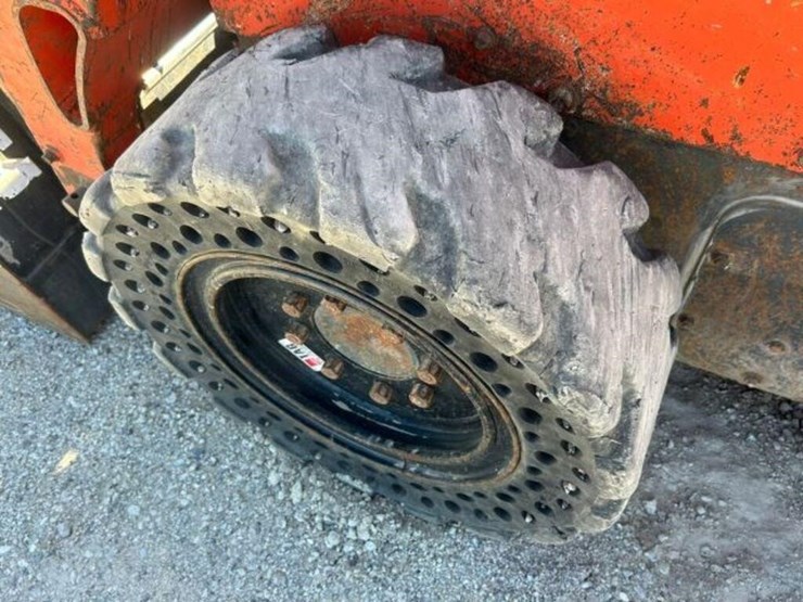 2018-kubota-ssv65-image-60