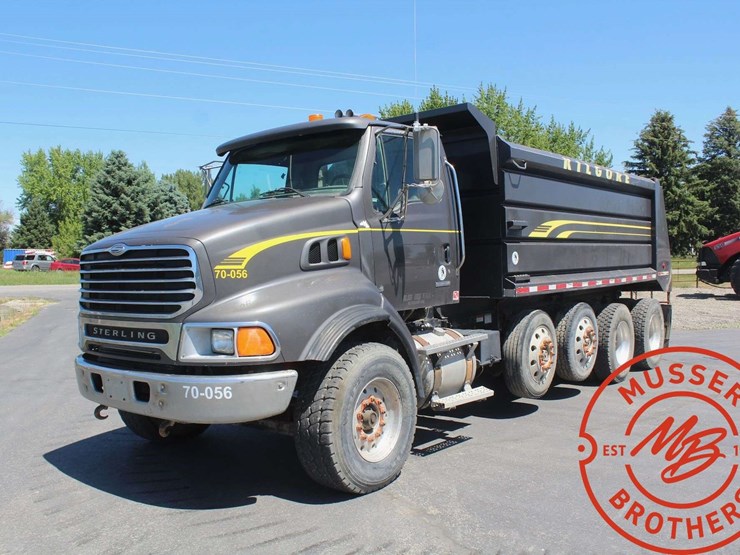 2006-sterling-l9500-image-1