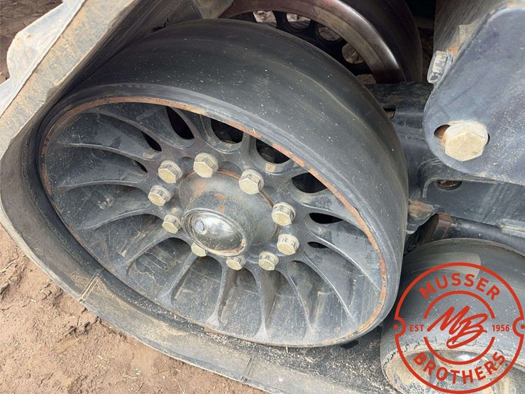 2014-case-ih-550-image-35