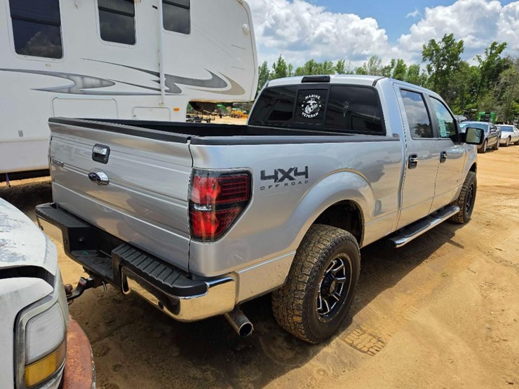 2014-ford-f150-xlt-image-3