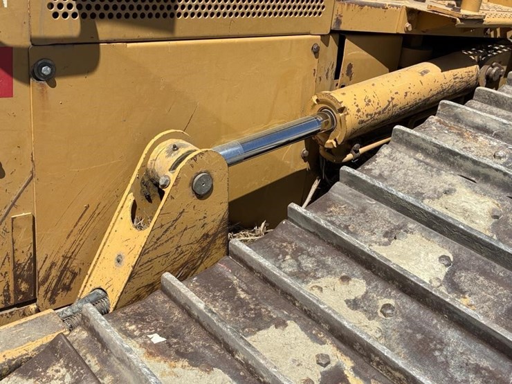 2000-caterpillar-d5m-image-11