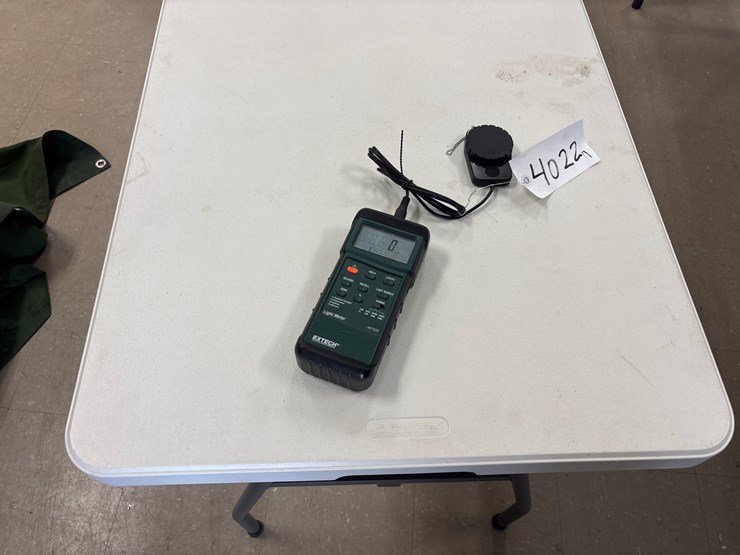 #4022-•-maycor-multimeter-with-case-image-1